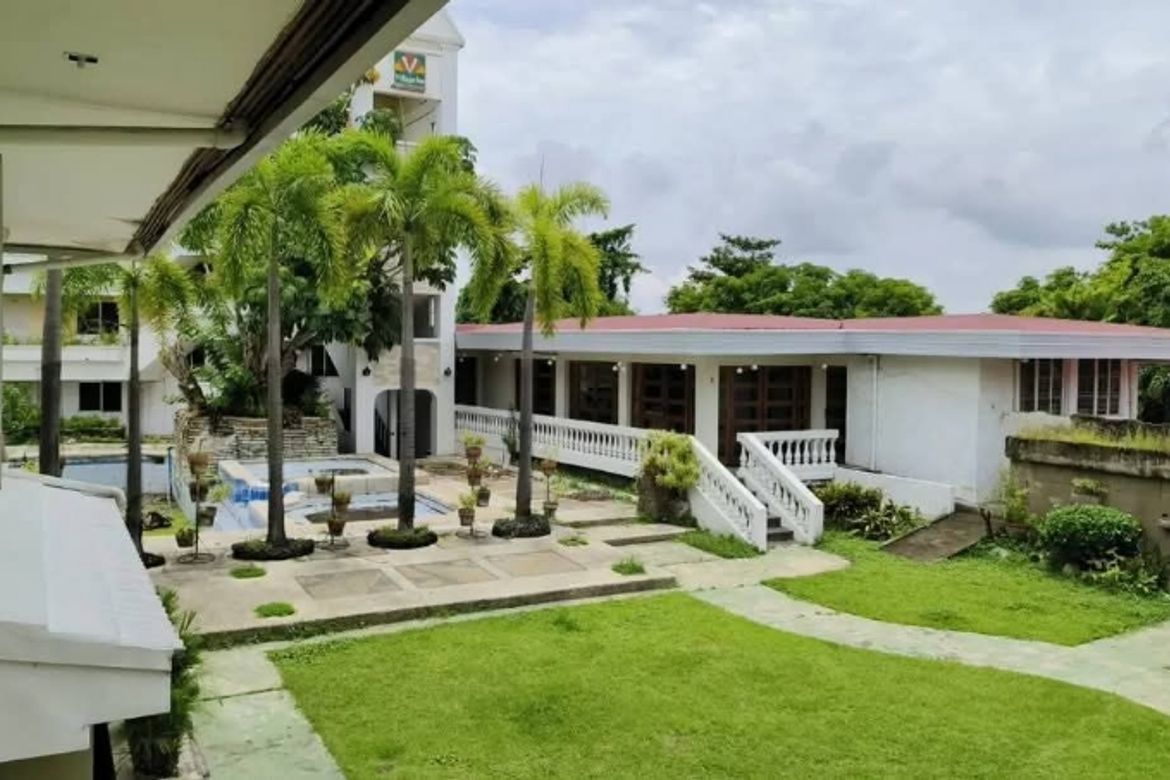 10 Bedroom House for Sale in Mabini Homesite, Cabanatuan, Nueva Ecija – photo 6