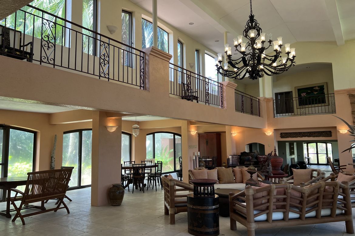 10 Bedroom House for Sale in Old Cabalan, Olongapo, Zambales – photo 4