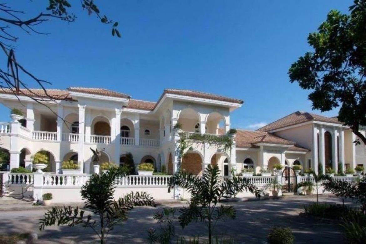 10 Bedroom House for Sale in Panipuan, San Fernando, Pampanga