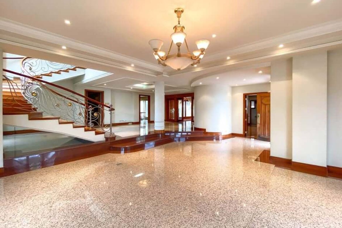 10 Bedroom House for Sale in Pansol, Quezon City, Metro Manila – photo 3
