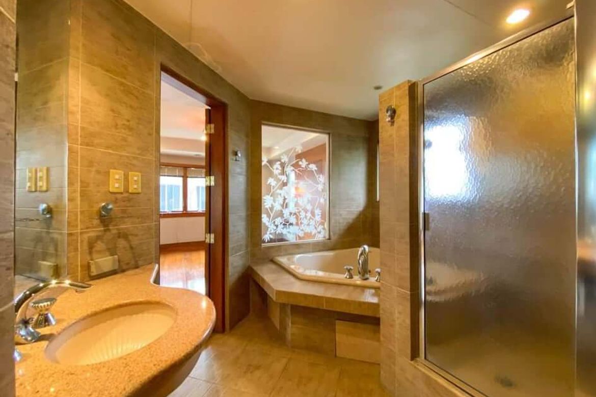 10 Bedroom House for Sale in Pansol, Quezon City, Metro Manila – photo 4
