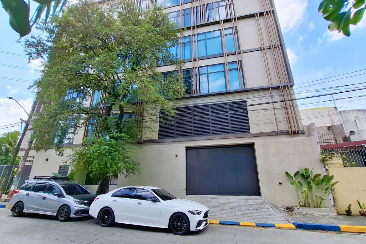 10 Bedroom Shophouse for Sale in New Zañiga, Mandaluyong, Metro Manila