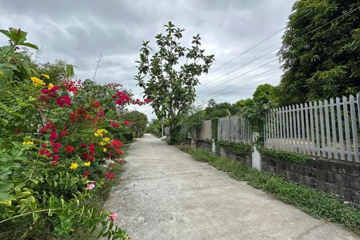 10 Bedroom Villa for Sale in Santa Cruz, Lubao, Pampanga