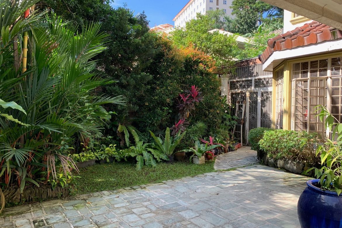 12 Bedroom House for Sale in Pansol, Quezon City, Metro Manila – photo 6