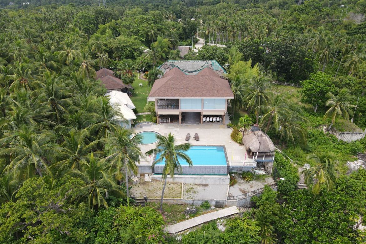 12 Bedroom Villa for Sale in Santiago, San Francisco, Cebu