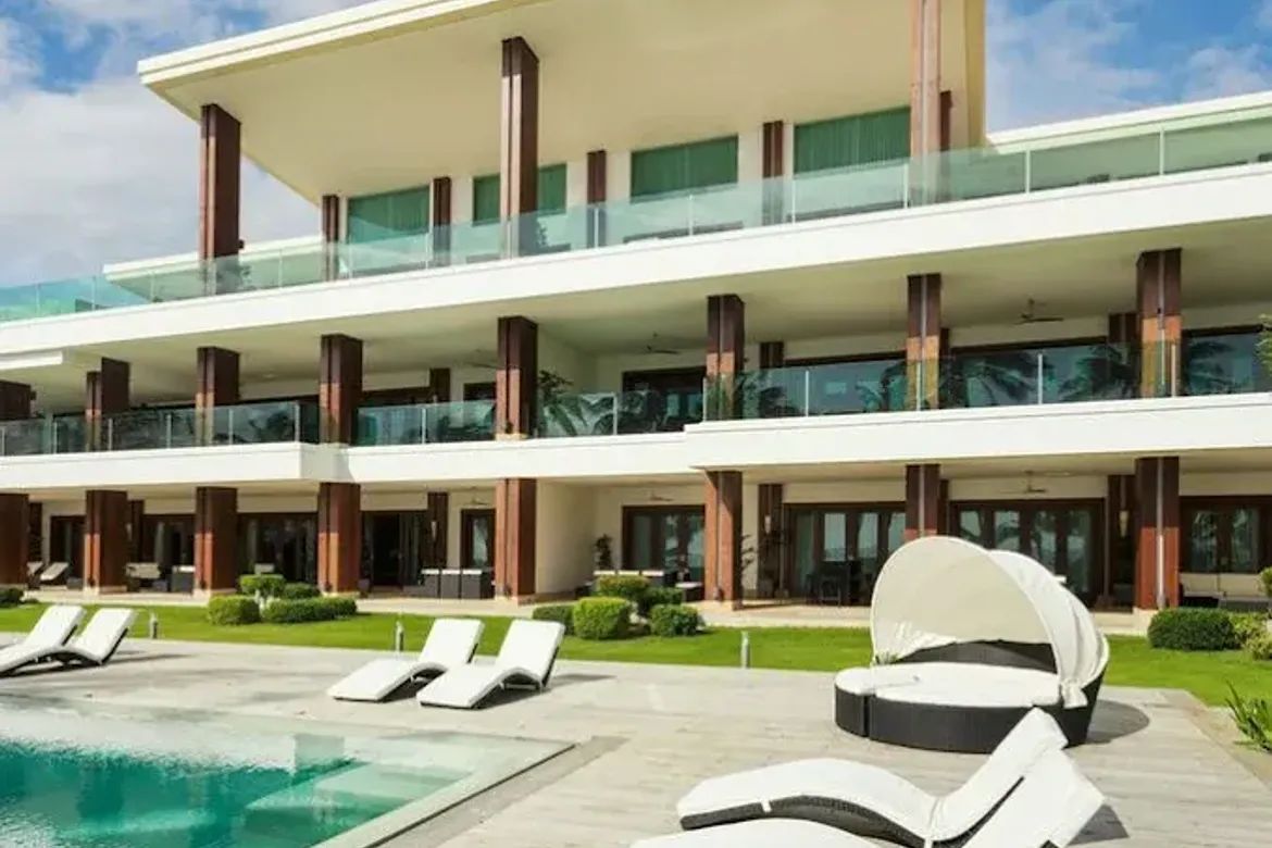 16 Bedroom Villa for Sale in Balabag, Malay, Aklan