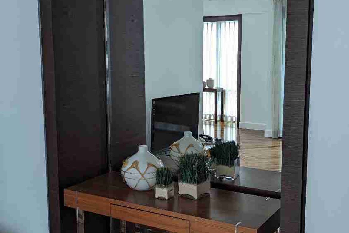 2 Bedroom Apartment for Rent in Amorsolo East, Rockwell, Makati, Metro Manila photo 2