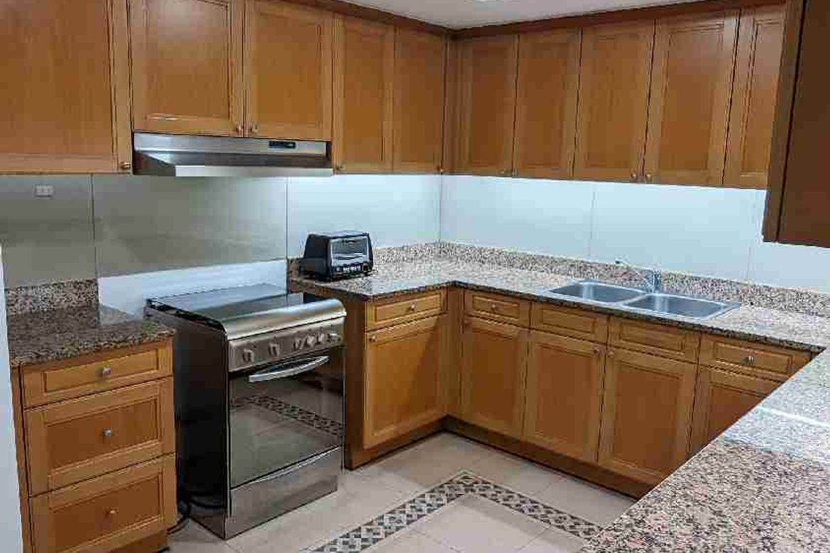 2 Bedroom Apartment for Rent in Amorsolo East, Rockwell, Makati, Metro Manila photo 6