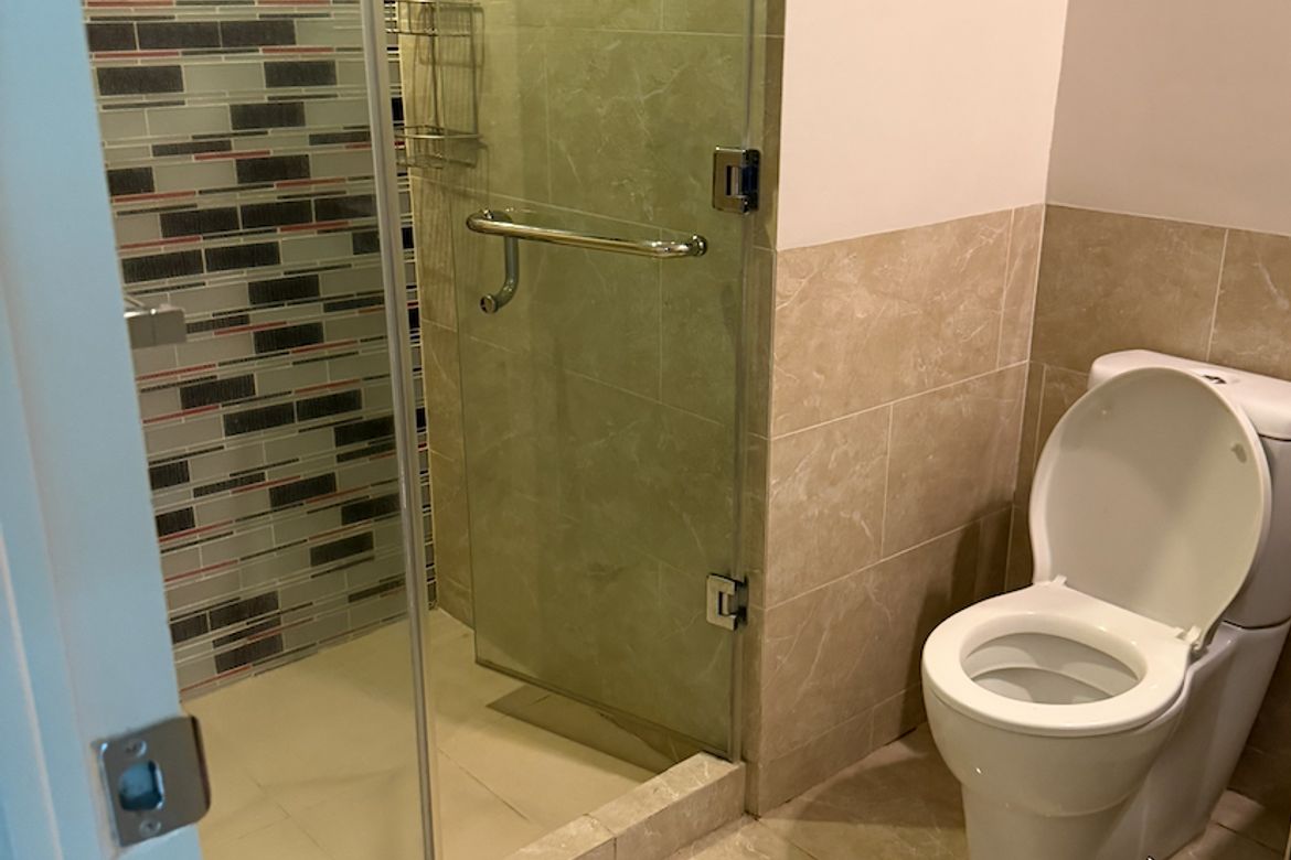 2 Bedroom Apartment for Rent in Edades Tower, Rockwell, Makati, Metro Manila near MRT-3 Guadalupe photo 2