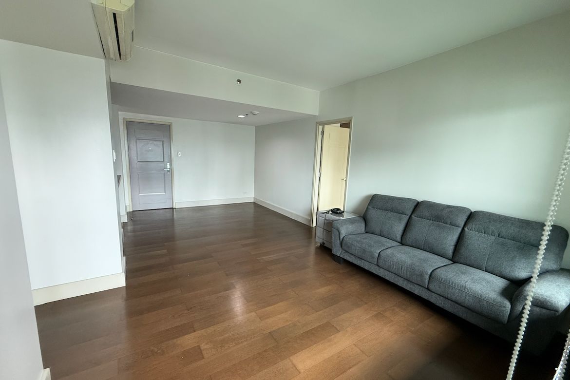 2 Bedroom Apartment for Rent in Edades Tower, Rockwell, Makati, Metro Manila near MRT-3 Guadalupe photo 8