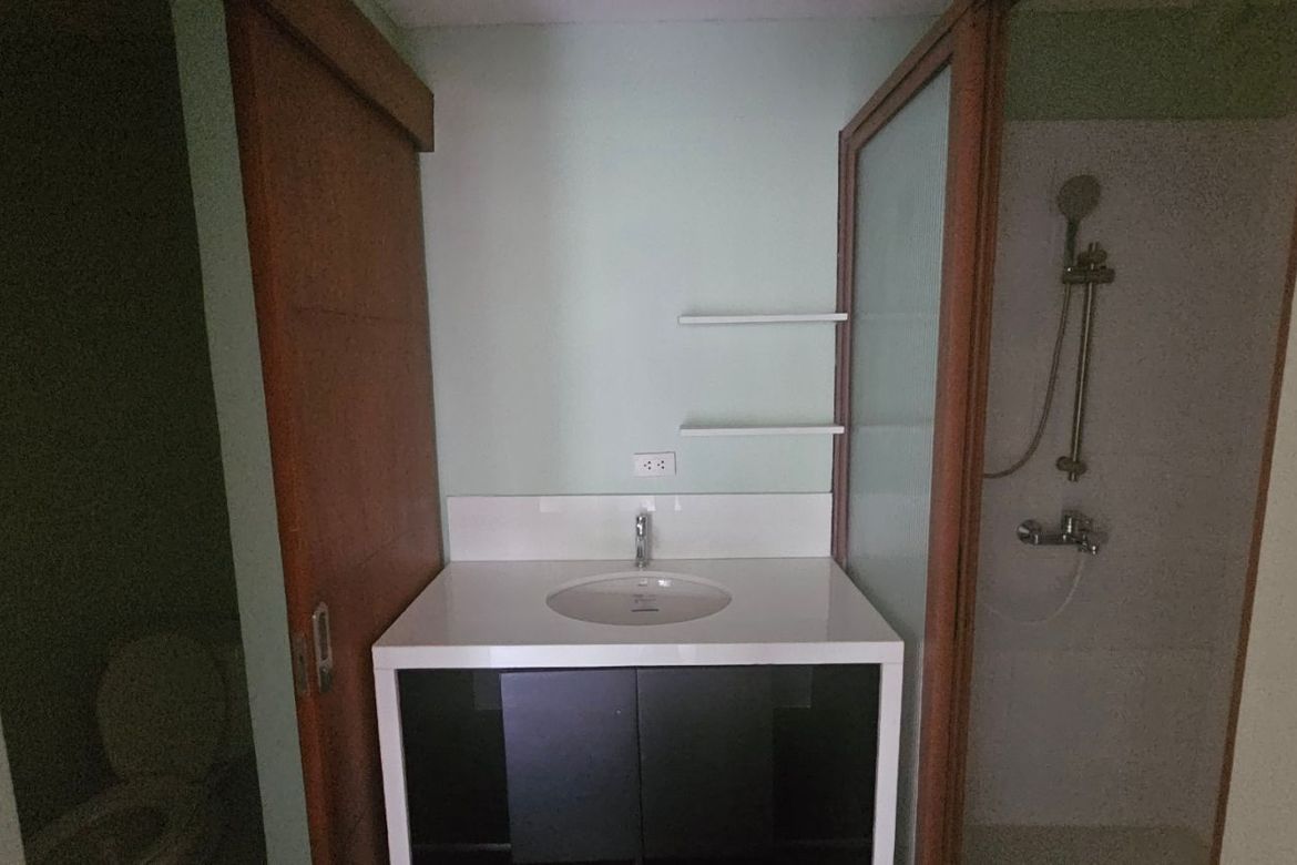 2 Bedroom Apartment for Rent in Kapitolyo, Pasig, Metro Manila photo 7