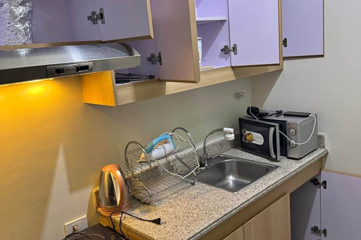 2 Bedroom Apartment for Rent in Kapitolyo, Pasig, Metro Manila