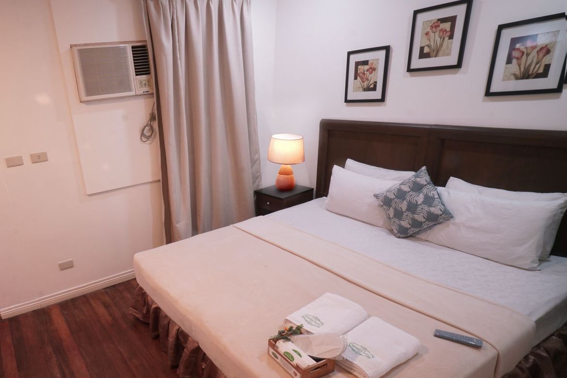 2 Bedroom Apartment for Rent in Malate, Manila, Metro Manila near LRT-1 Pedro Gil photo 4