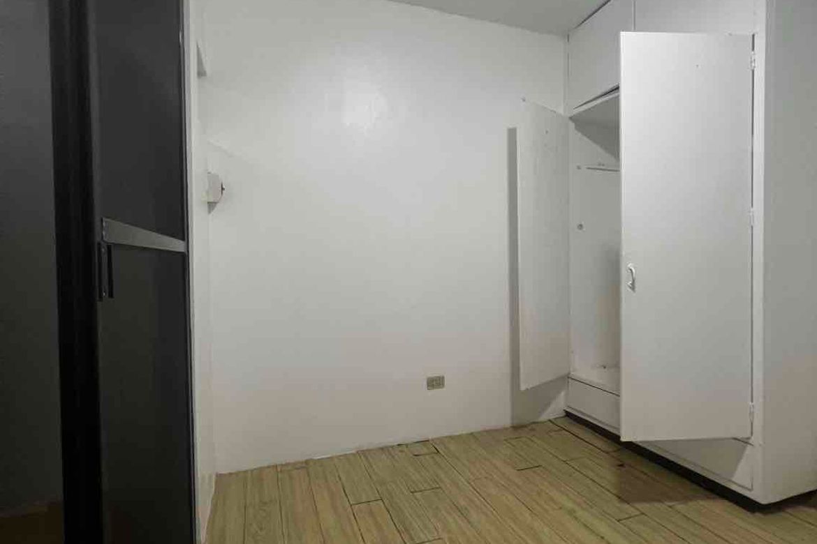 2 Bedroom Apartment for Rent in Palanan, Makati, Metro Manila photo 2