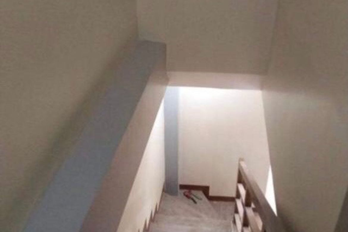 2 Bedroom Apartment for Rent in San Isidro, Parañaque, Metro Manila photo 2