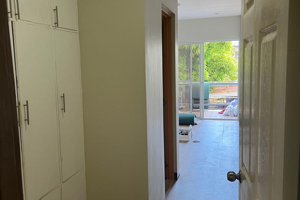2 Bedroom Apartment for Rent in San Isidro, Parañaque, Metro Manila photo 5