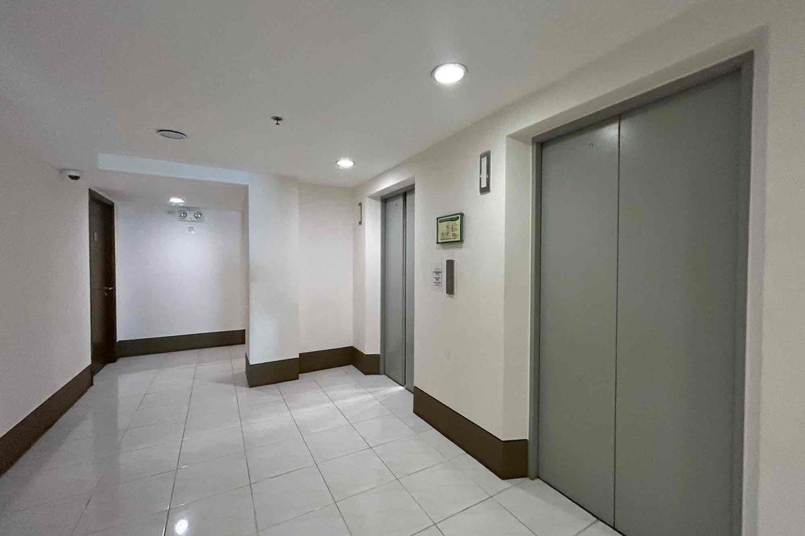 2 Bedroom Apartment for Sale in Barangay 76, Pasay, Metro Manila near LRT-1 Libertad – photo 7