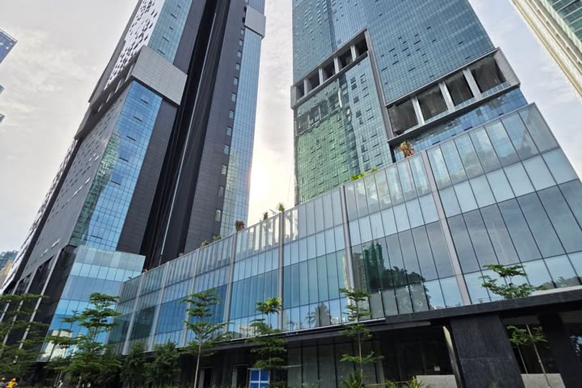 2 Bedroom Apartment for Sale in Park Central Towers, Urdaneta, Makati, Metro Manila near MRT-3 Ayala – photo 5