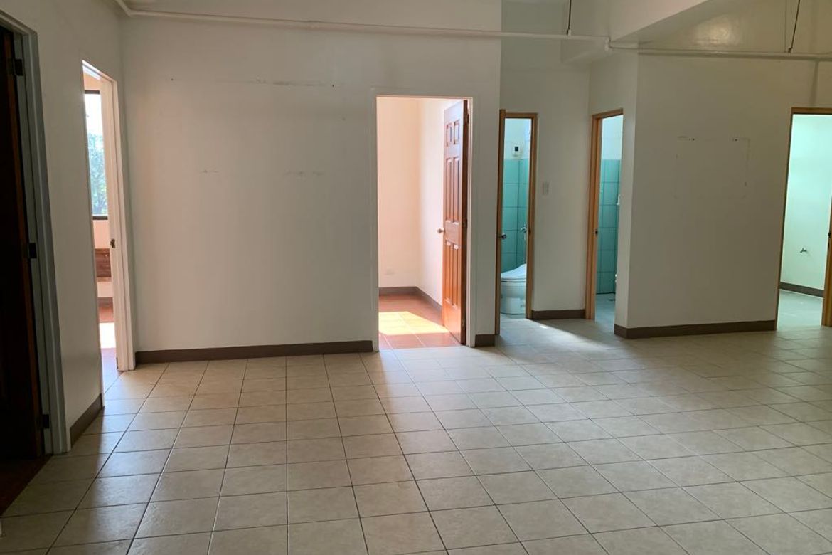 2 Bedroom Commercial for Rent in Malate, Manila, Metro Manila near LRT-1 Vito Cruz photo 3