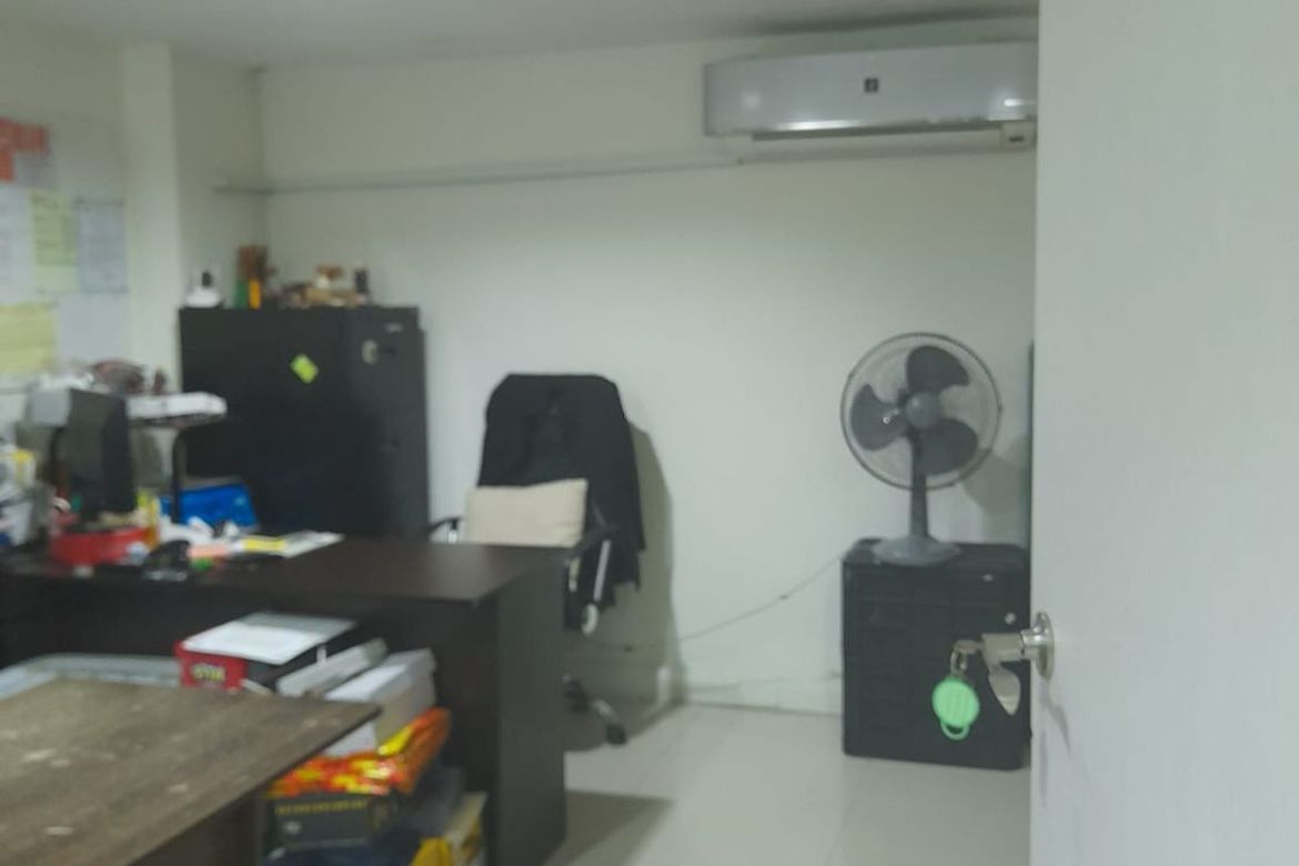 2 Bedroom Commercial for Sale in Fort Palm Spring, BGC, Taguig, Metro Manila – photo 3