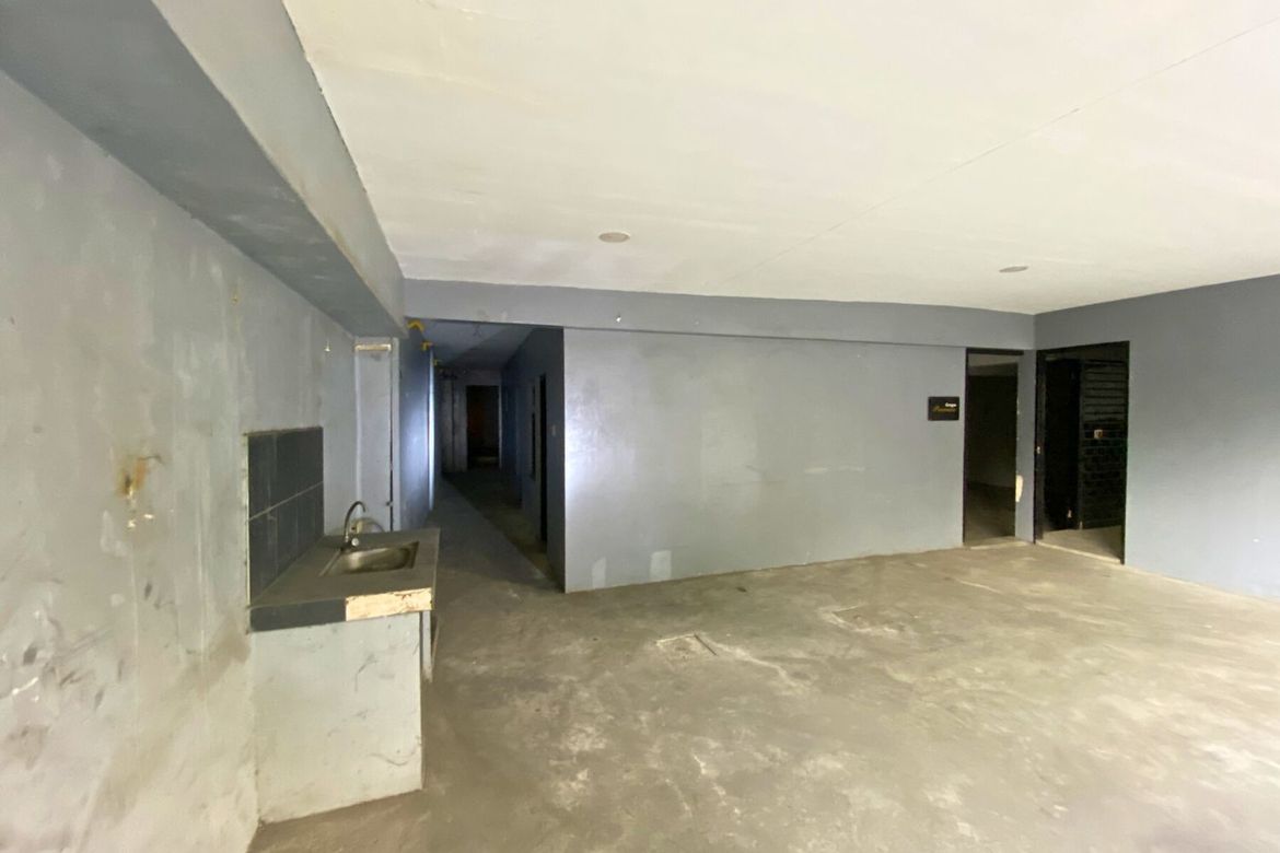 2 Bedroom Commercial for Sale in San Nicolas, Pasig, Metro Manila – photo 5