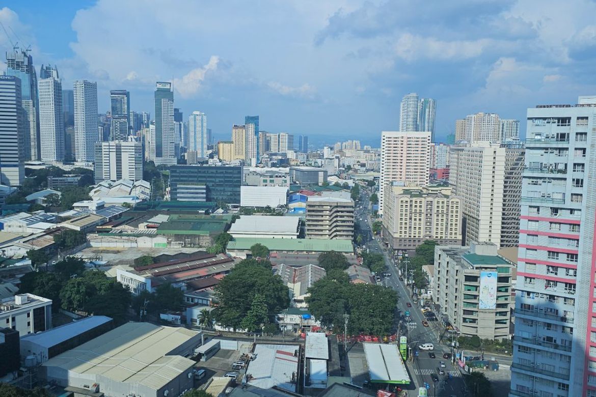 2 Bedroom Condo for Rent in Axis Residences, Highway Hills, Mandaluyong, Metro Manila near MRT-3 Boni photo 7