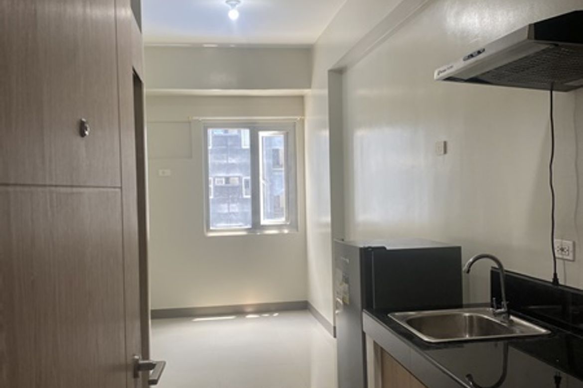 2 Bedroom Condo for Rent in Charm Residences, San Isidro, Cainta, Rizal