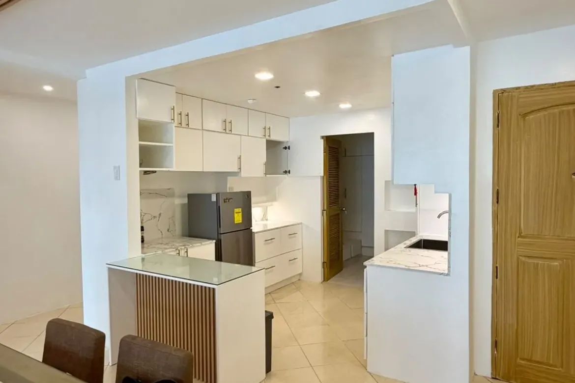 2 Bedroom Condo for Rent in Comembo, Makati, Metro Manila photo 4