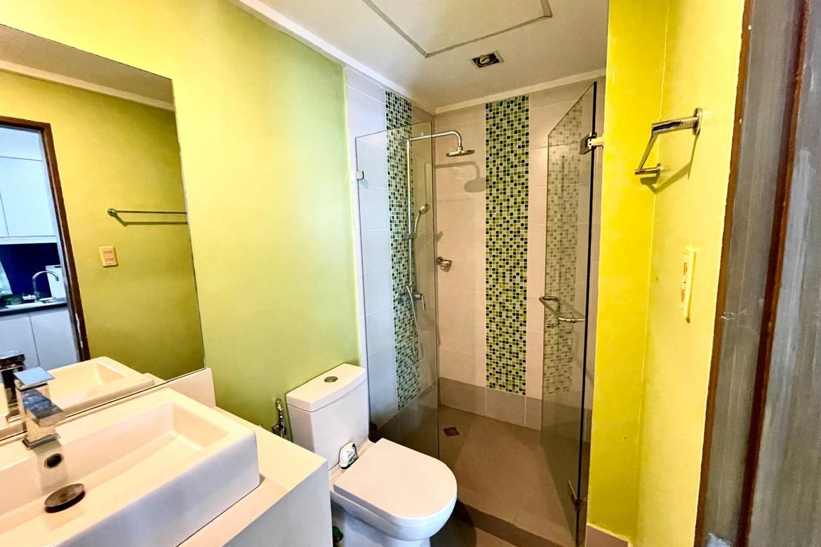 2 Bedroom Condo for Rent in Crescent Park Residences, Bagong Tanyag, Taguig, Metro Manila photo 7