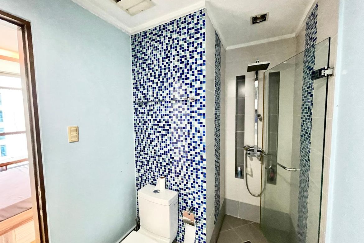 2 Bedroom Condo for Rent in Crescent Park Residences, Bagong Tanyag, Taguig, Metro Manila photo 8
