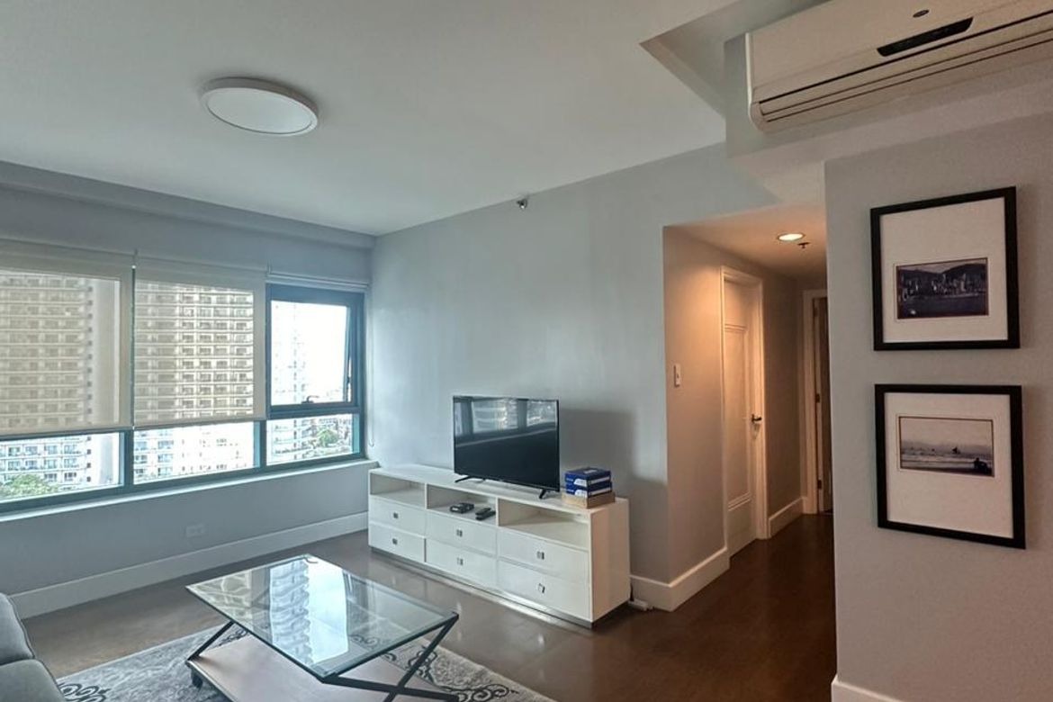 2 Bedroom Condo for Rent in Edades Tower, Rockwell, Makati, Metro Manila near MRT-3 Guadalupe photo 2