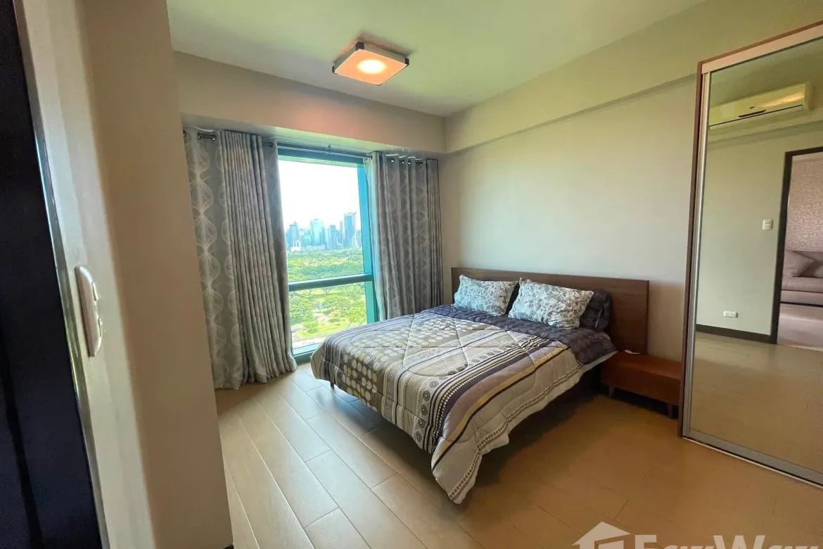 2 Bedroom Condo for Rent in EIGHT FORBESTOWN ROAD, Bagong Tanyag, Taguig, Metro Manila