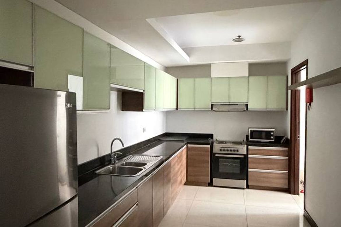 2 Bedroom Condo for Rent in Ermita, Manila, Metro Manila near LRT-1 Pedro Gil photo 5