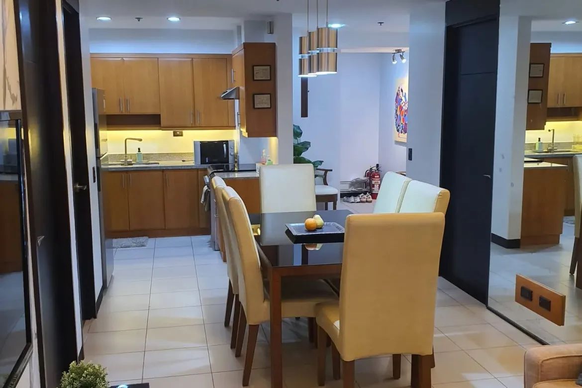 2 Bedroom Condo for Rent in Fairways Tower, BGC, Taguig, Metro Manila