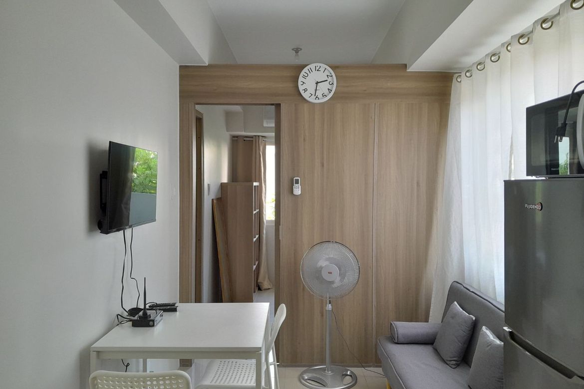 2 Bedroom Condo for Rent in Field Residences, San Dionisio, Parañaque, Metro Manila