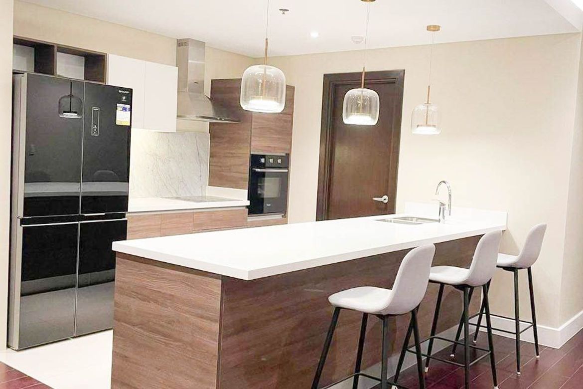 2 Bedroom Condo for Rent in Garden Towers, San Lorenzo, Makati, Metro Manila near MRT-3 Ayala photo 3