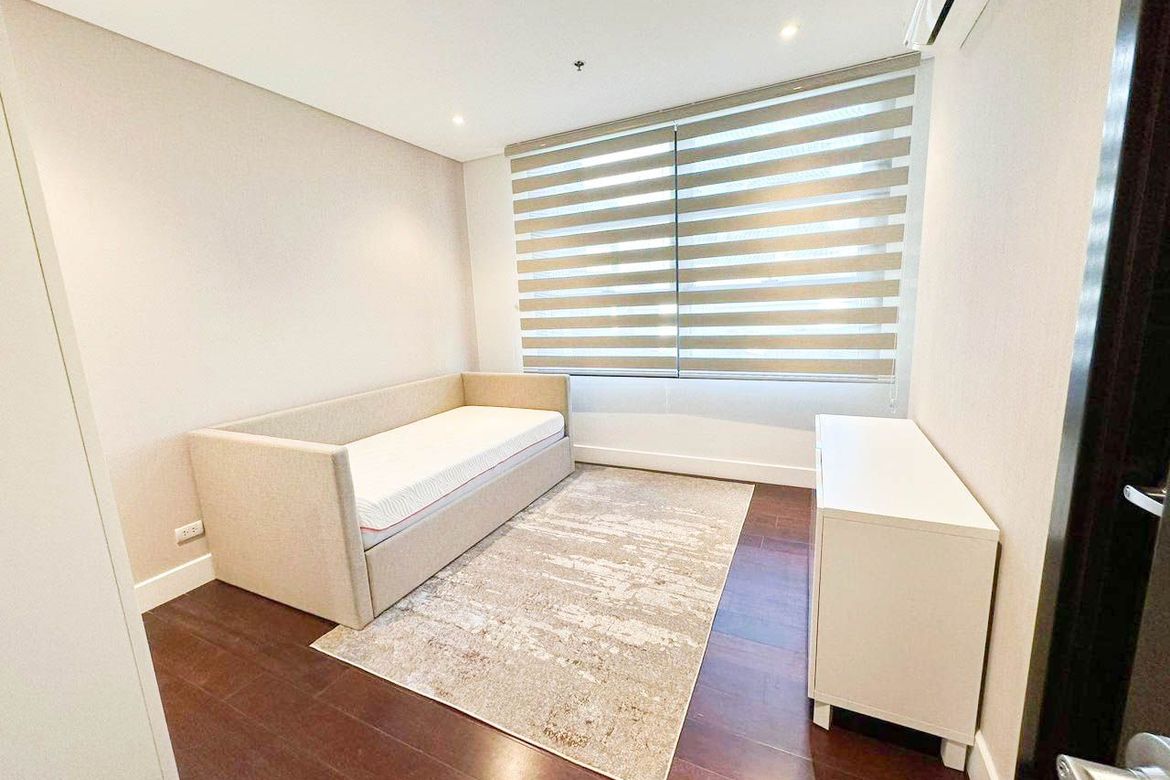2 Bedroom Condo for Rent in Garden Towers, San Lorenzo, Makati, Metro Manila near MRT-3 Ayala photo 7