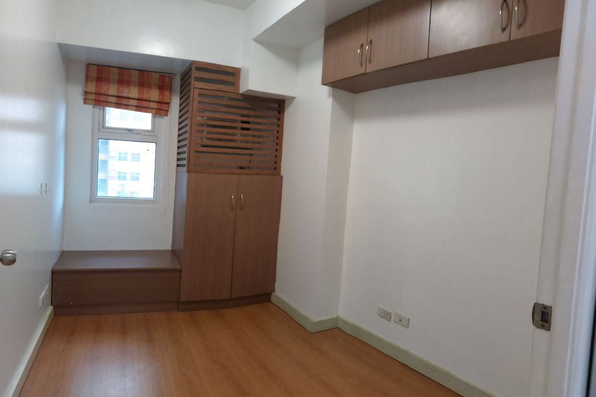 2 Bedroom Condo for Rent in Gateway Garden Heights, Barangka Ilaya, Mandaluyong, Metro Manila near MRT-3 Boni photo 5