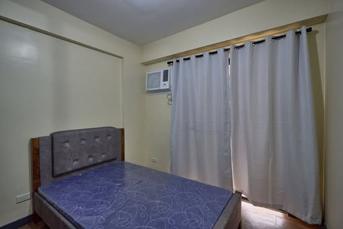 2 Bedroom Condo for Rent in Magnolia Place, Talipapa, Quezon City, Metro Manila photo 2