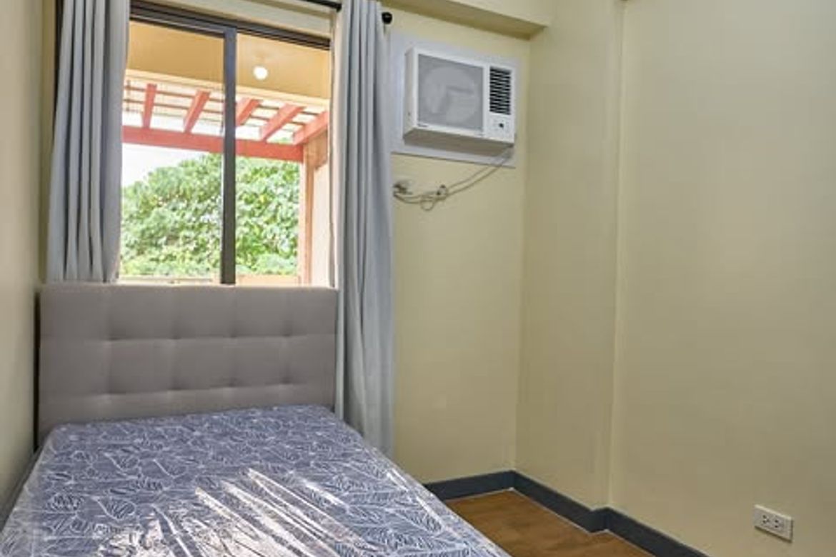2 Bedroom Condo for Rent in Magnolia Place, Talipapa, Quezon City, Metro Manila photo 6