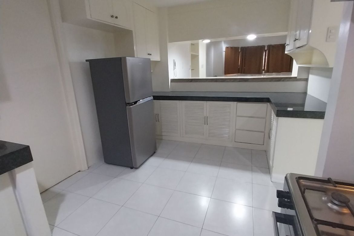 2 Bedroom Condo for Rent in Malate, Manila, Metro Manila near LRT-1 Vito Cruz