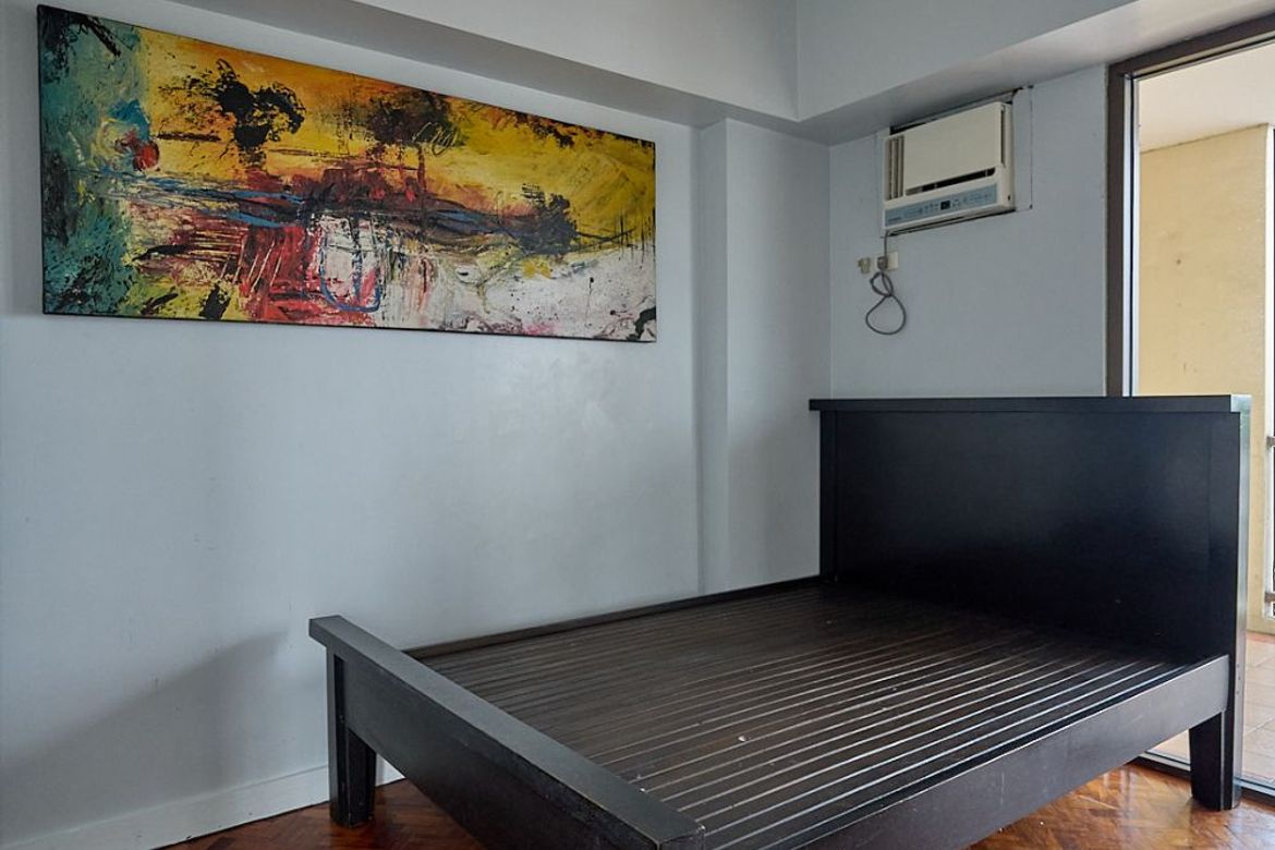 2 Bedroom Condo for Rent in Merville, Parañaque, Metro Manila