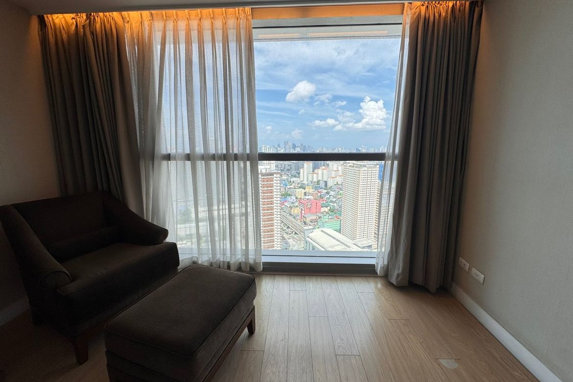 2 Bedroom Condo for Rent in One Shangri-La Place, Wack-Wack Greenhills, Mandaluyong, Metro Manila near MRT-3 Shaw Boulevard photo 2