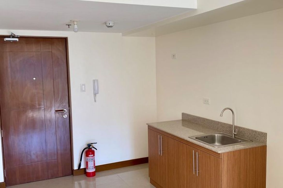 2 Bedroom Condo for Rent in Palm Beach West, Barangay 76, Pasay, Metro Manila near LRT-1 Libertad photo 7