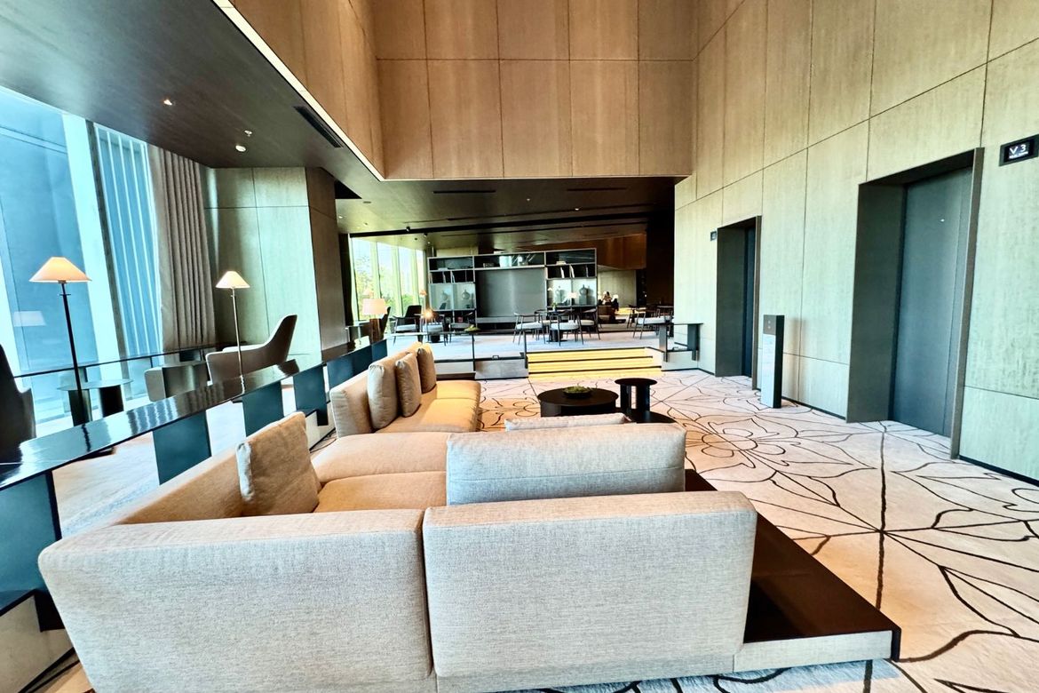 2 Bedroom Condo for Rent in Park Central Towers, Urdaneta, Makati, Metro Manila near MRT-3 Ayala photo 4