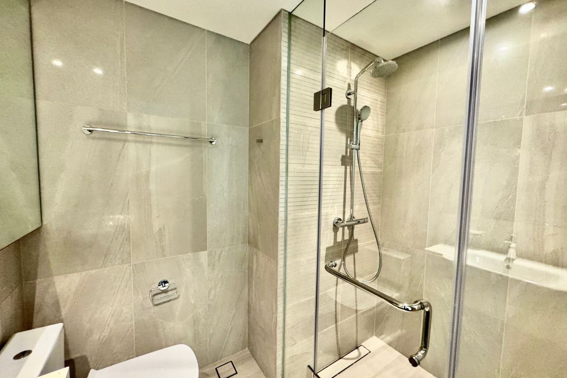 2 Bedroom Condo for Rent in Park Central Towers, Urdaneta, Makati, Metro Manila near MRT-3 Ayala photo 7