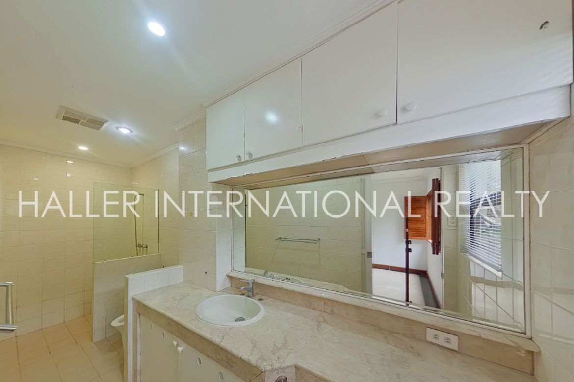 2 Bedroom Condo for Rent in Punta Engaño, Lapu-Lapu, Cebu photo 5
