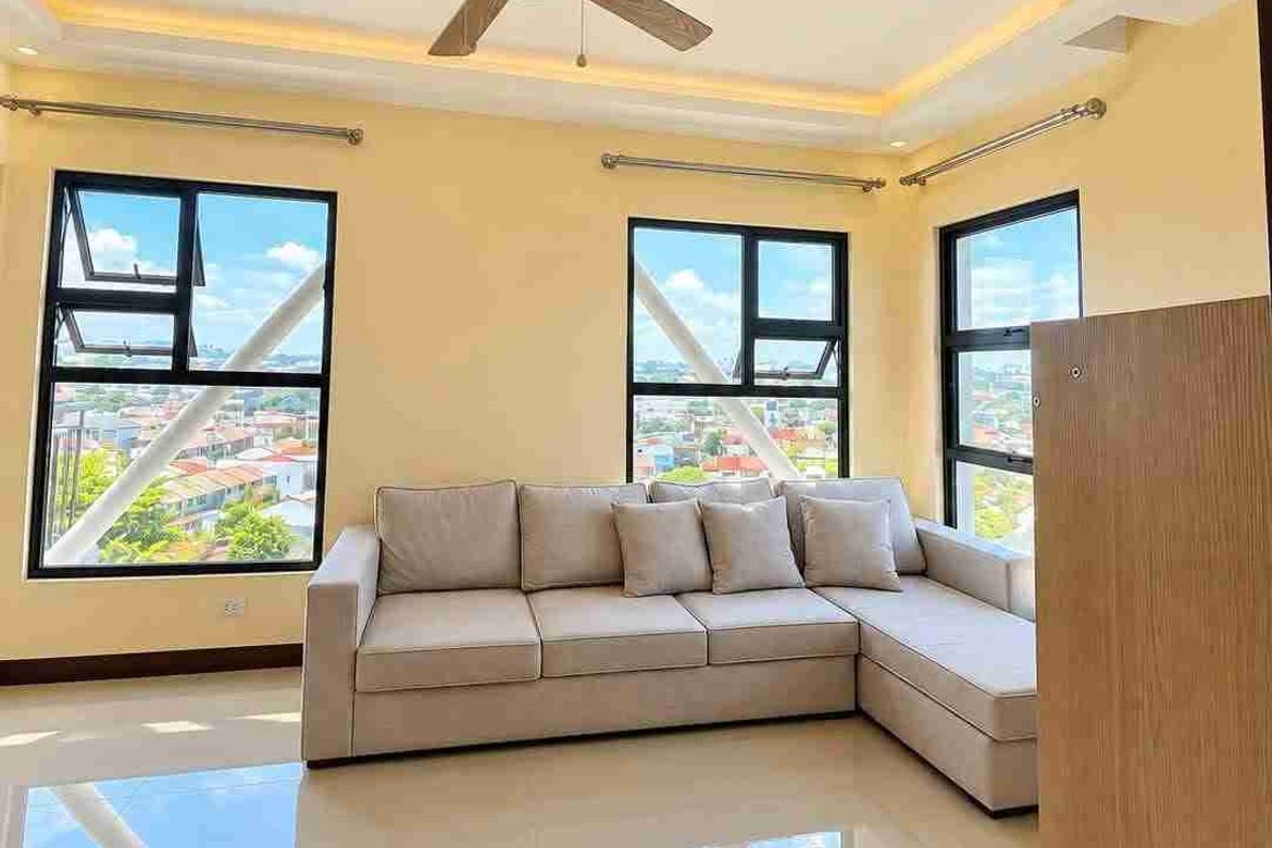 2 Bedroom Condo for Rent in Royal Oceancrest Mactan, Basak, Lapu-Lapu, Cebu