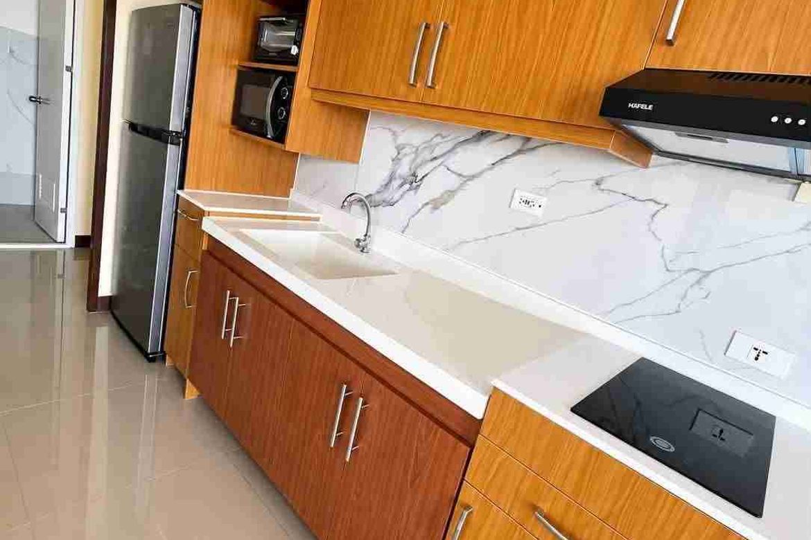 2 Bedroom Condo for Rent in Royal Oceancrest Mactan, Basak, Lapu-Lapu, Cebu photo 2
