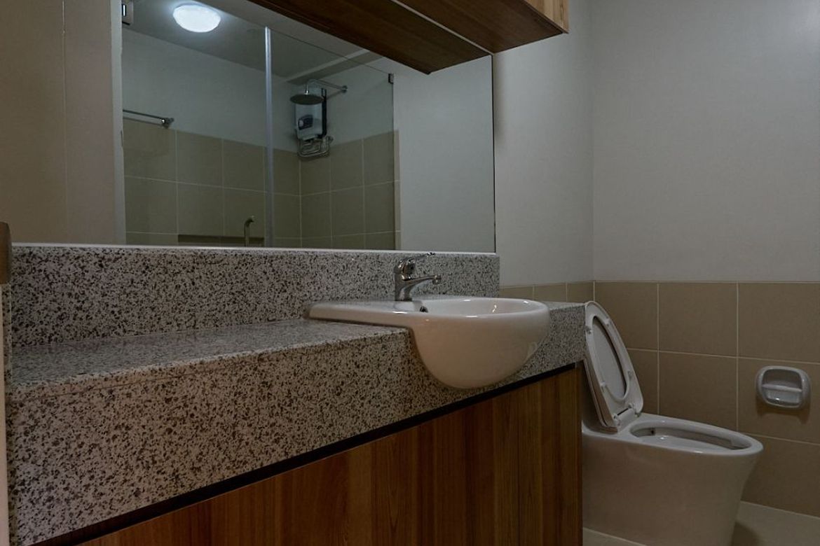 2 Bedroom Condo for Rent in The Atherton, San Antonio, Parañaque, Metro Manila photo 8